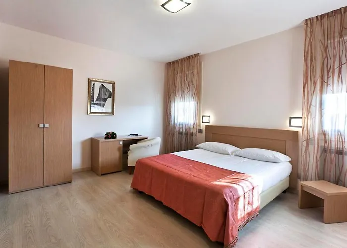 Oda ve Kahvaltı Ristorante Dussin 3*